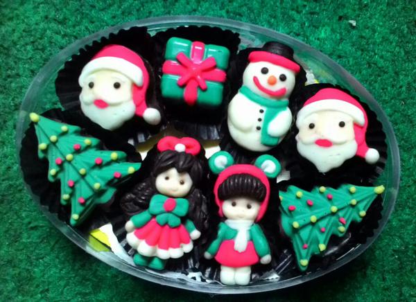 bingkisan coklat natal